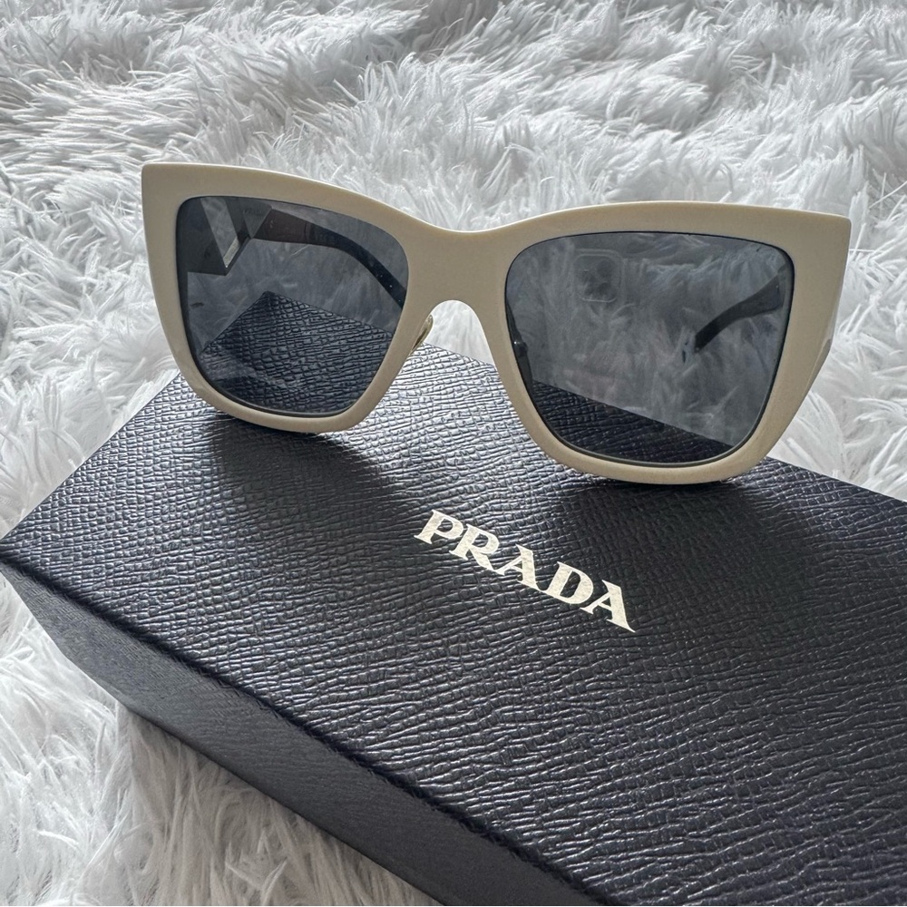 Prada Ivory White Sunglasses Oversized - Picture 2 of 13